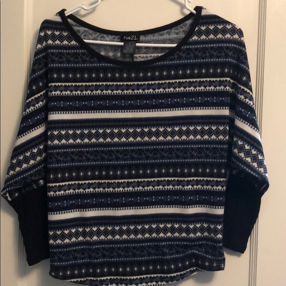 Rue 21‎ Patterned Top - Picture 1 of 4